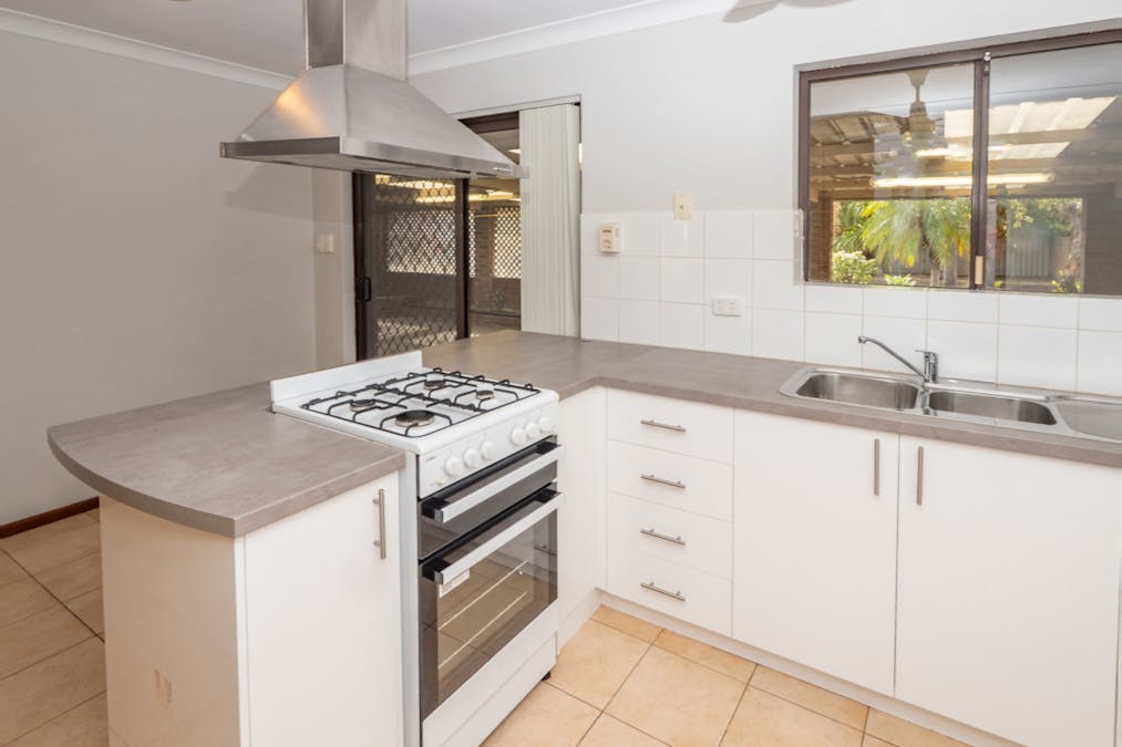 25 Ricketts Court, Rockingham, WA, 6168 - Image 7