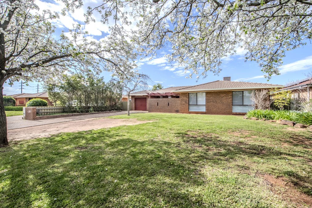 44 Sovereign Street, Dubbo, NSW, 2830 - Image 1