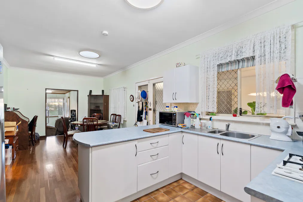 7 Gloucester Avenue, Shoalwater, WA, 6169 - Image 4