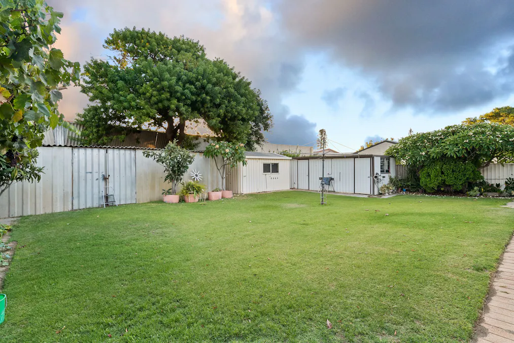 7 Gloucester Avenue, Shoalwater, WA, 6169 - Image 24