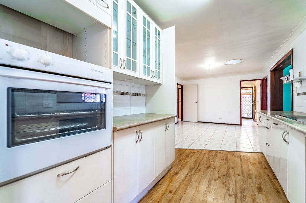 10 Braemar Street, Rockingham, WA, 6168 - Image 11