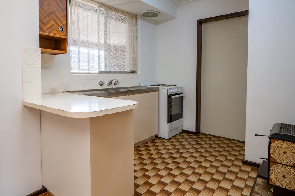 31 Kenton Way, Rockingham, WA, 6168 - Image 6