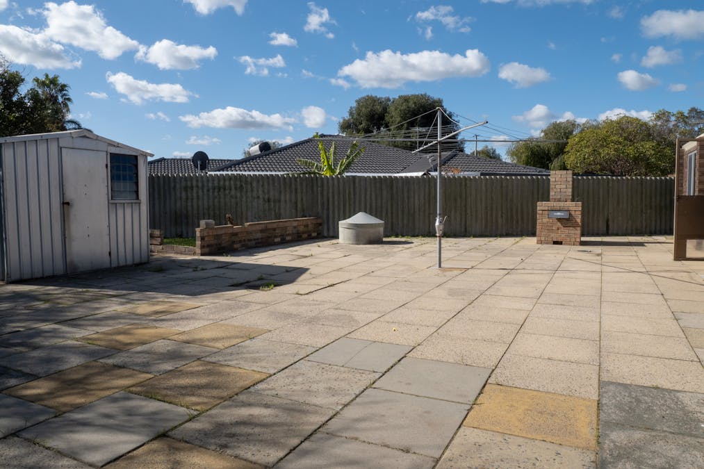 31 Kenton Way, Rockingham, WA, 6168 - Image 20