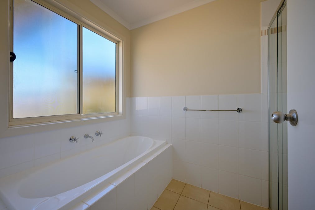 11 Barrie Robran Gate, Whyalla Norrie, SA, 5608 - Image 14