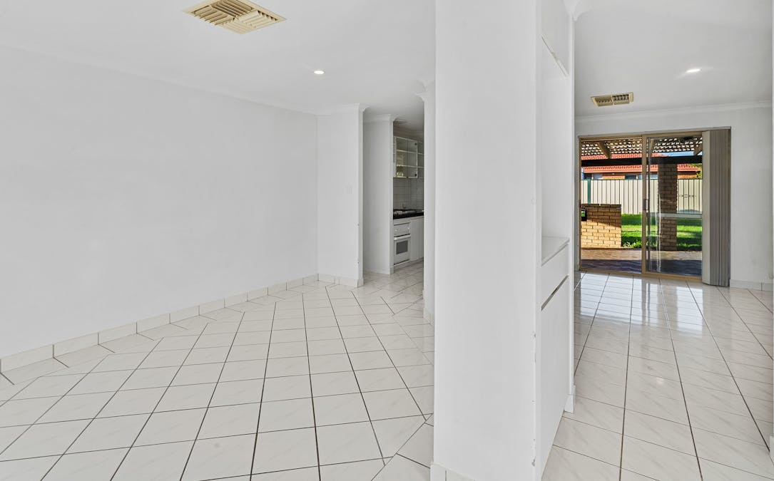13 Grady Court, Waikiki, WA, 6169 - Image 3