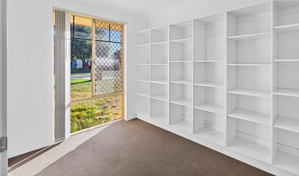 13 Grady Court, Waikiki, WA, 6169 - Image 18
