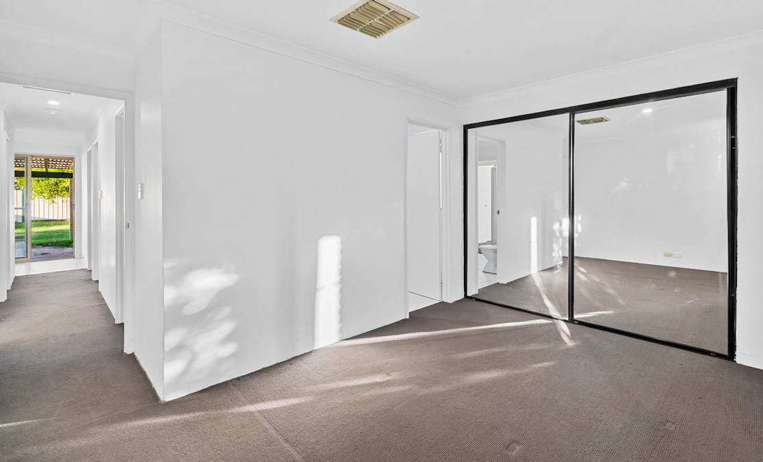 13 Grady Court, Waikiki, WA, 6169 - Image 17