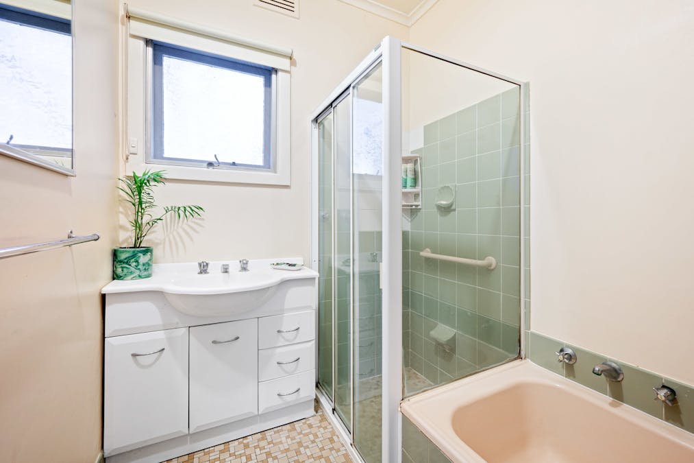 13 Underwood Avenue, Mount Gambier, SA, 5290 - Image 9