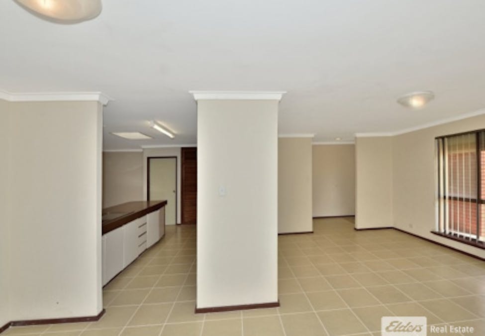11 Townsend Road, Rockingham, WA, 6168 - Image 6