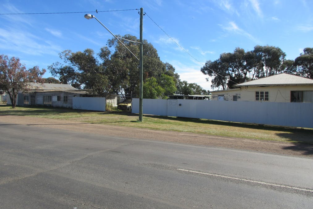 85 Day Street, Tara, QLD, 4421 - Image 2