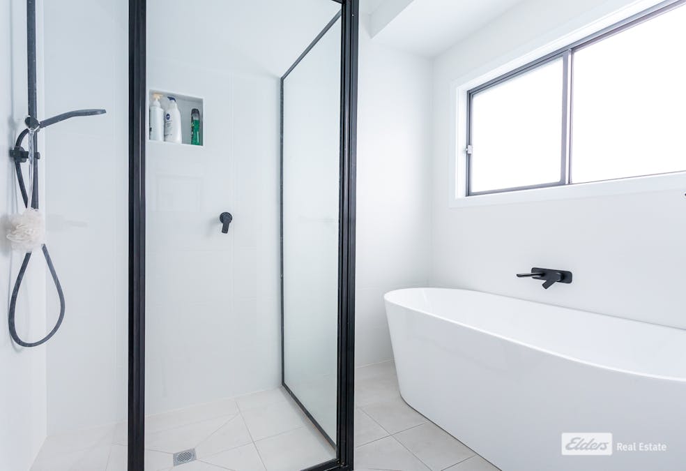 10 Straun Street, Naracoorte, SA, 5271 - Image 14