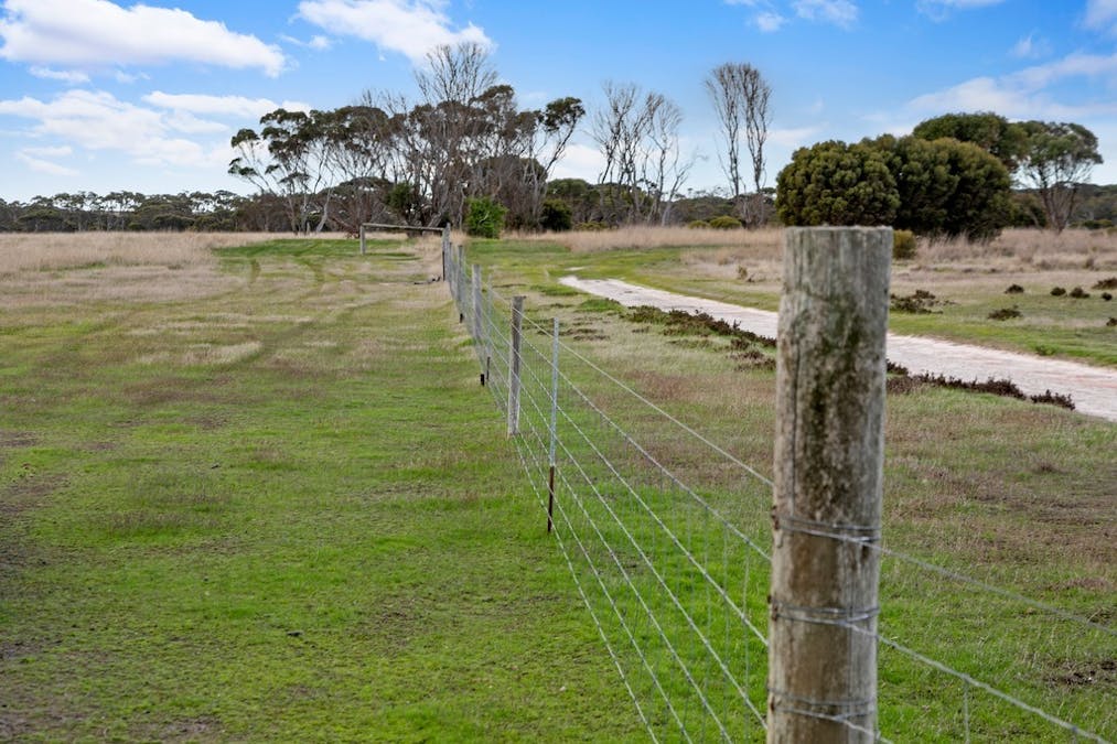 978  North Coast Road, Wisanger, SA, 5223 - Image 23