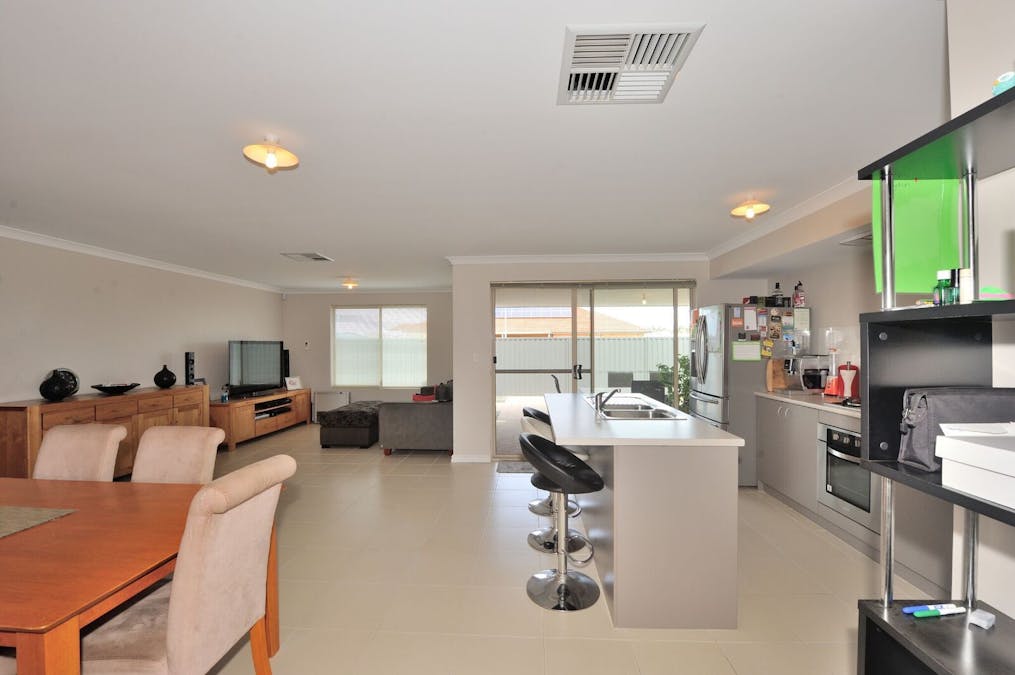 58 Camelot Street, Baldivis, WA, 6171 - Image 4