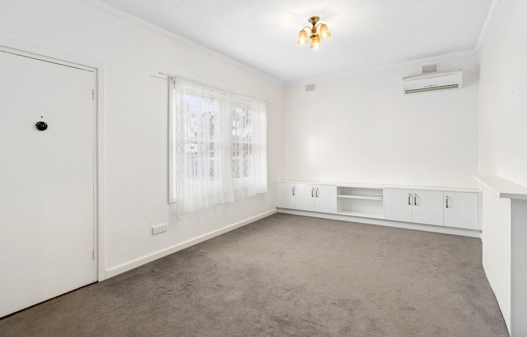 26 Geraldton Street, Loxton, SA, 5333 - Image 3