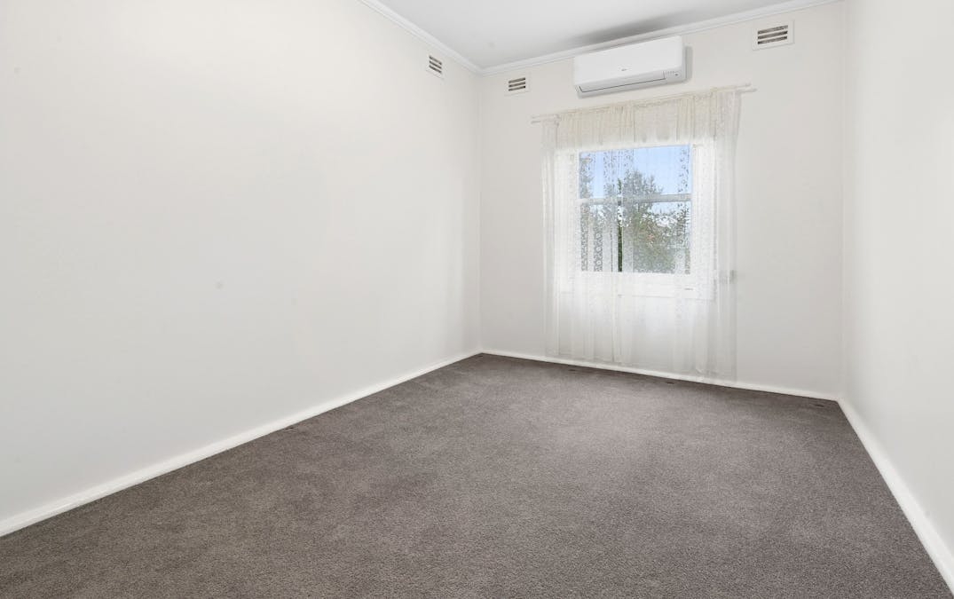 26 Geraldton Street, Loxton, SA, 5333 - Image 8