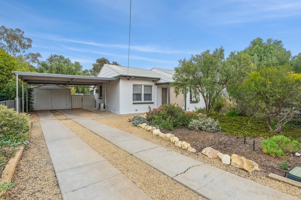 26 Geraldton Street, Loxton, SA, 5333 - Image 2
