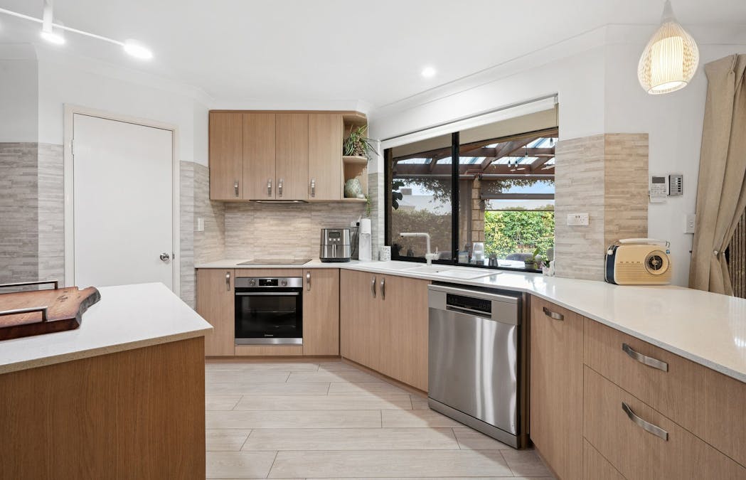 14 Morfontaine Parade, Port Kennedy, WA, 6172 - Image 5