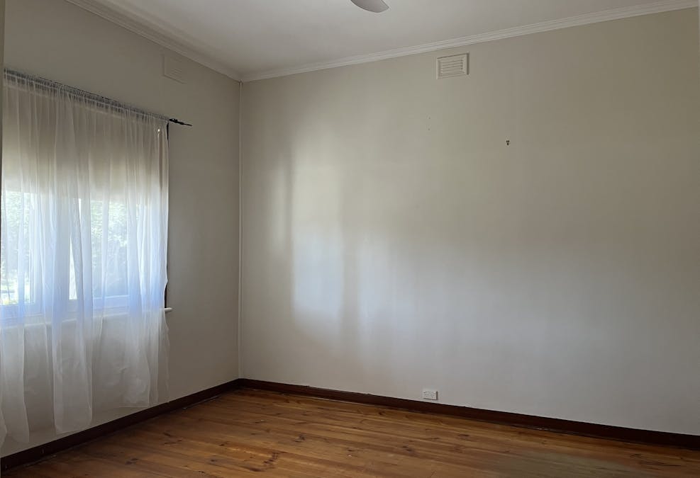 266 Smith Street, Naracoorte, SA, 5271 - Image 4