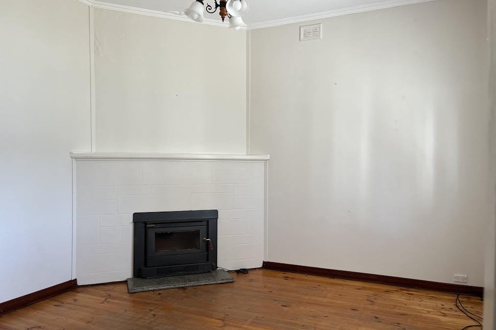 266 Smith Street, Naracoorte, SA, 5271 - Image 3