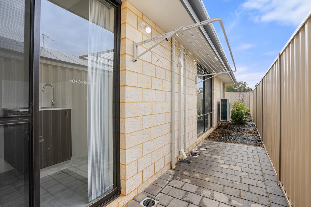 13 Benderson Road, Champion Lakes, WA, 6111 - Image 14