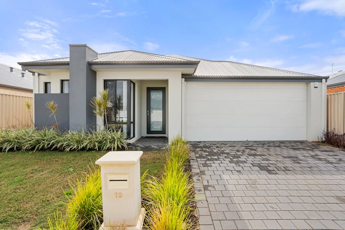 13 Benderson Road, Champion Lakes, WA, 6111 - Image 1