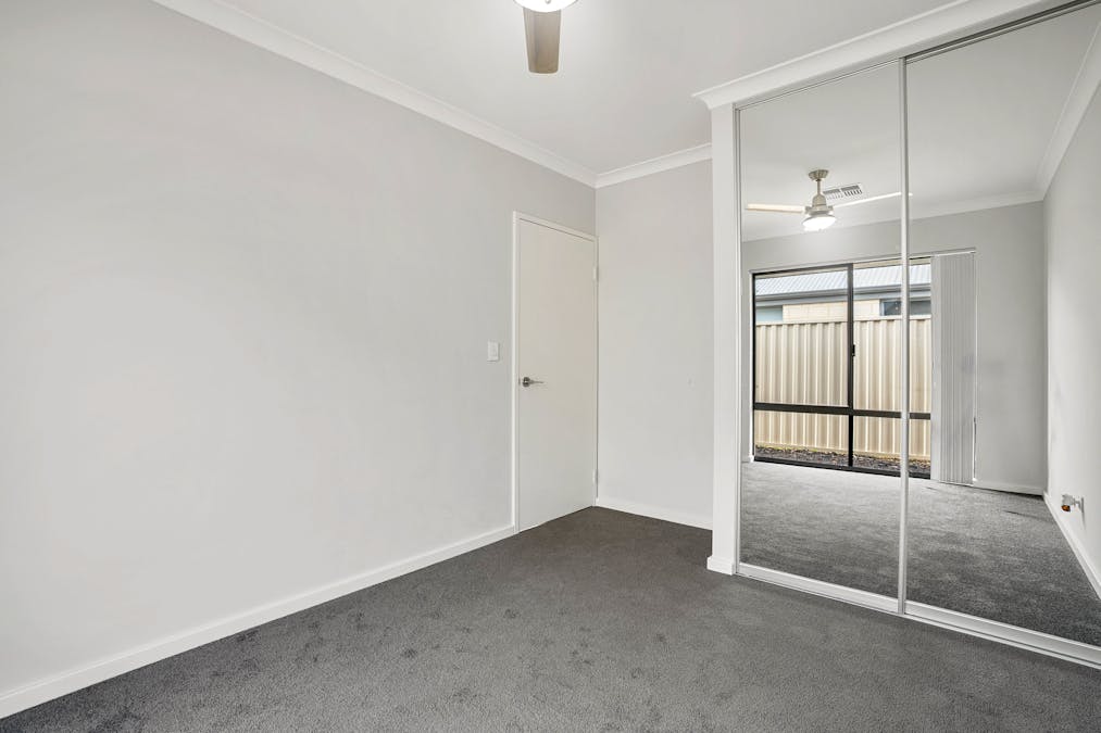 13 Benderson Road, Champion Lakes, WA, 6111 - Image 9