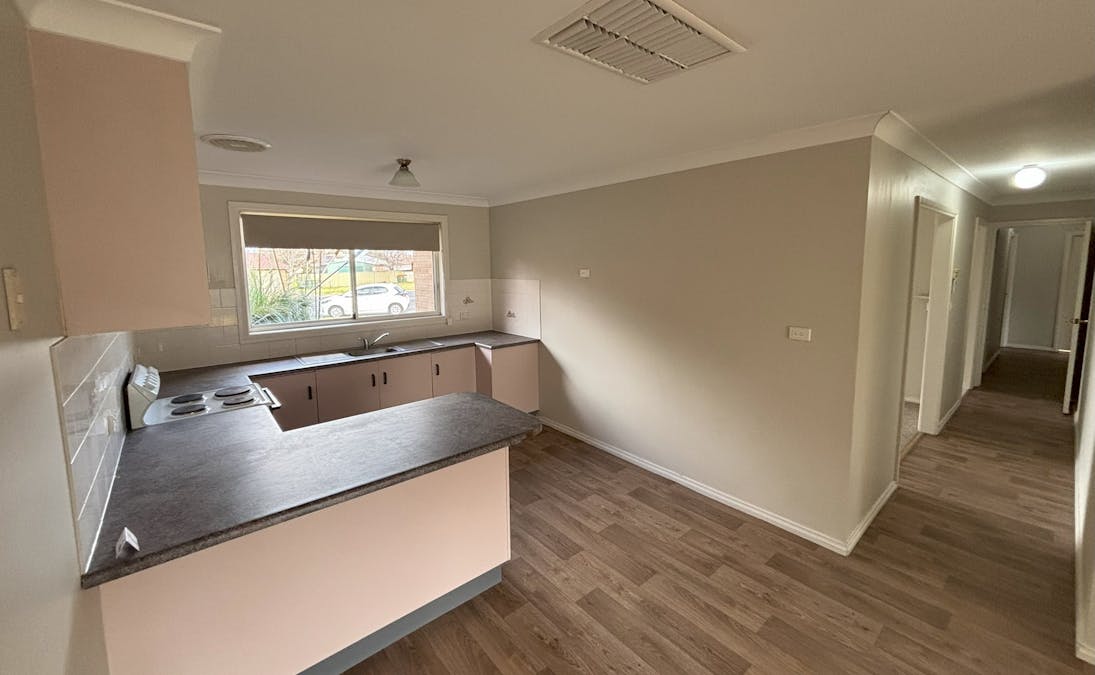 13 Wren Place, Dubbo, NSW, 2830 - Image 5