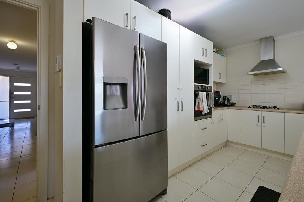 10 Gale Street, Whyalla Jenkins, SA, 5609 - Image 3