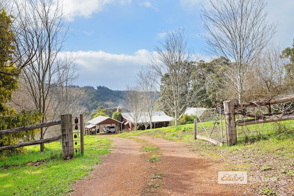 90 Bailey Heights, Balingup, WA, 6253 - Image 2