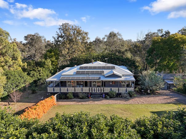 8 Mamaku Street, Fernvale, QLD, 4306 - Image 1