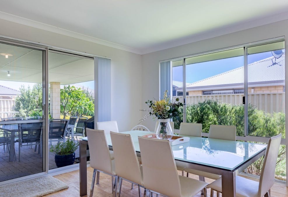10 Broughton Way, Millbridge, WA, 6232 - Image 3