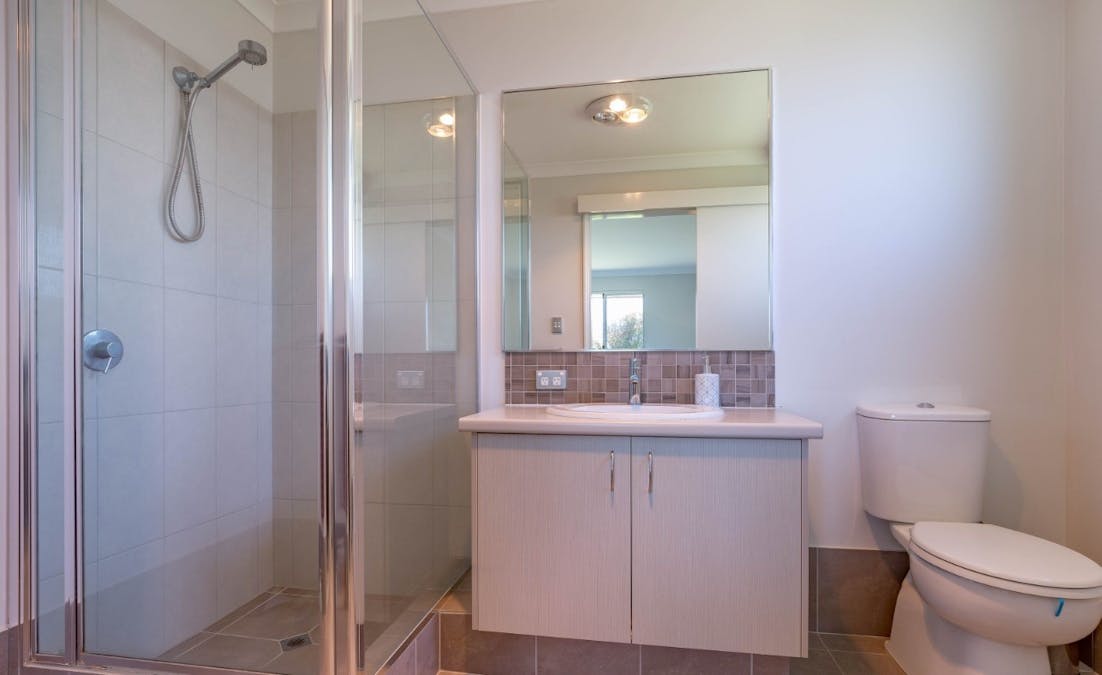 10 Broughton Way, Millbridge, WA, 6232 - Image 6