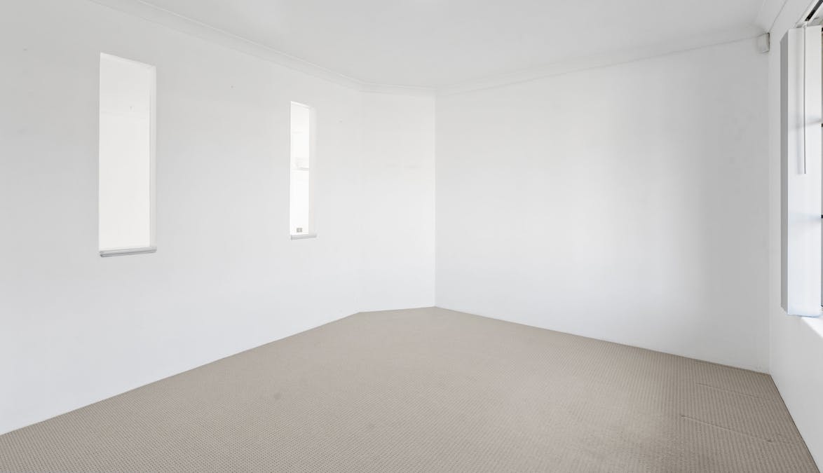 6 Maroon Place, Warnbro, WA, 6169 - Image 3