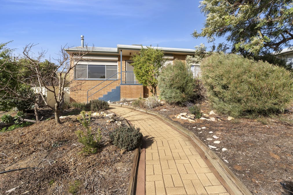 65 Drabsch Street, Loxton, SA, 5333 - Image 3