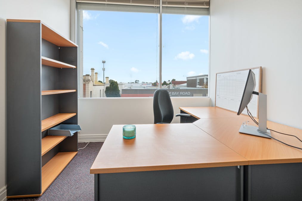 Level 1/9 Bay Road, Mount Gambier, SA, 5290 - Image 2