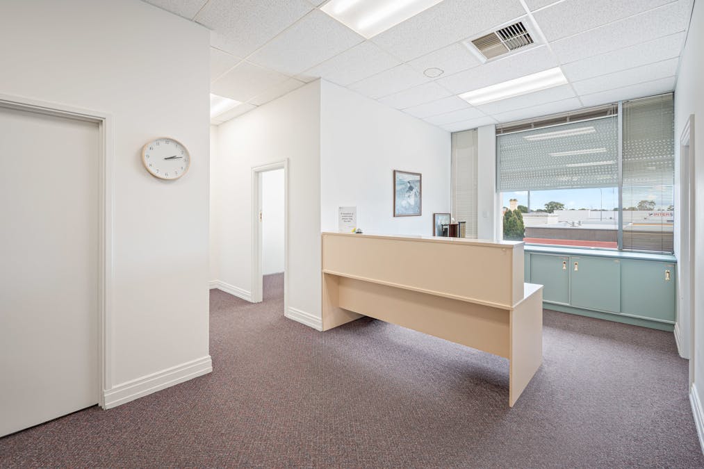 Level 1/9 Bay Road, Mount Gambier, SA, 5290 - Image 4