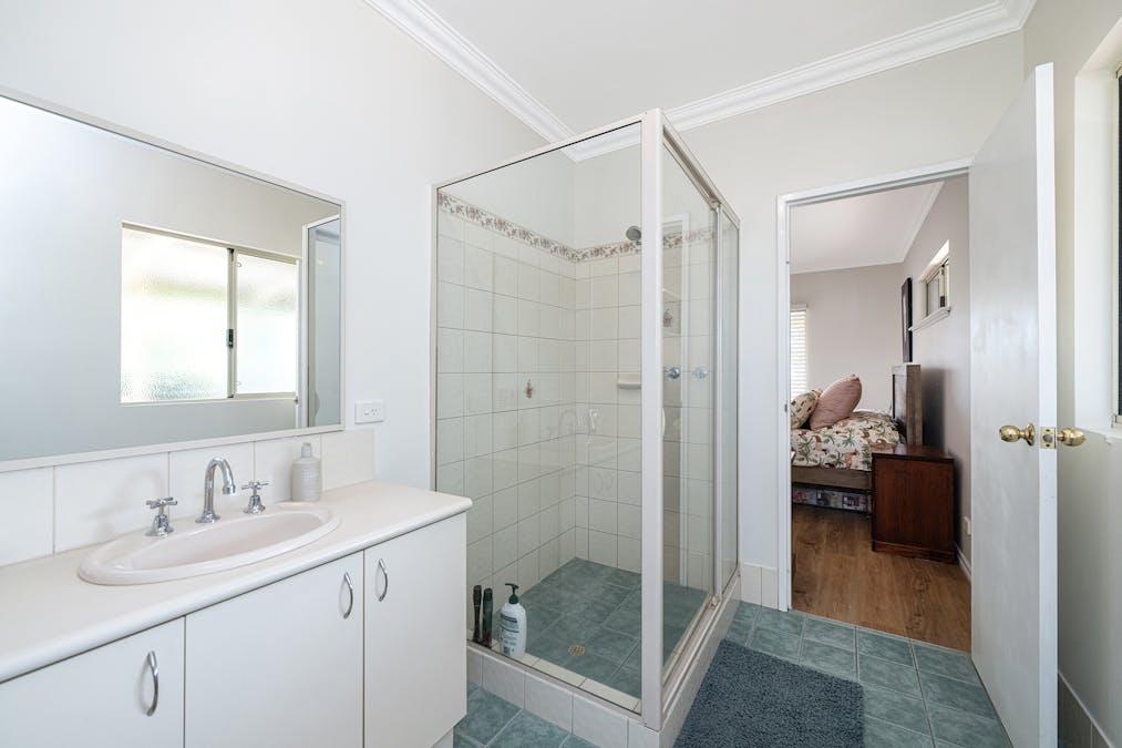 12 Forbes Street, York, WA, 6302 - Image 14