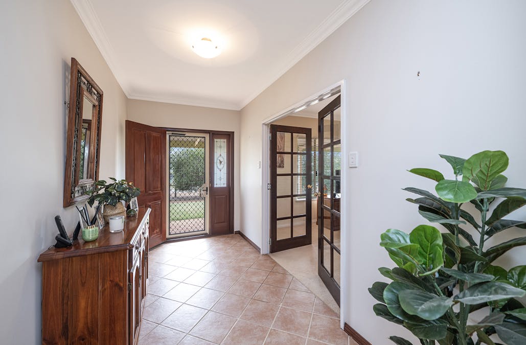 12 Forbes Street, York, WA, 6302 - Image 6
