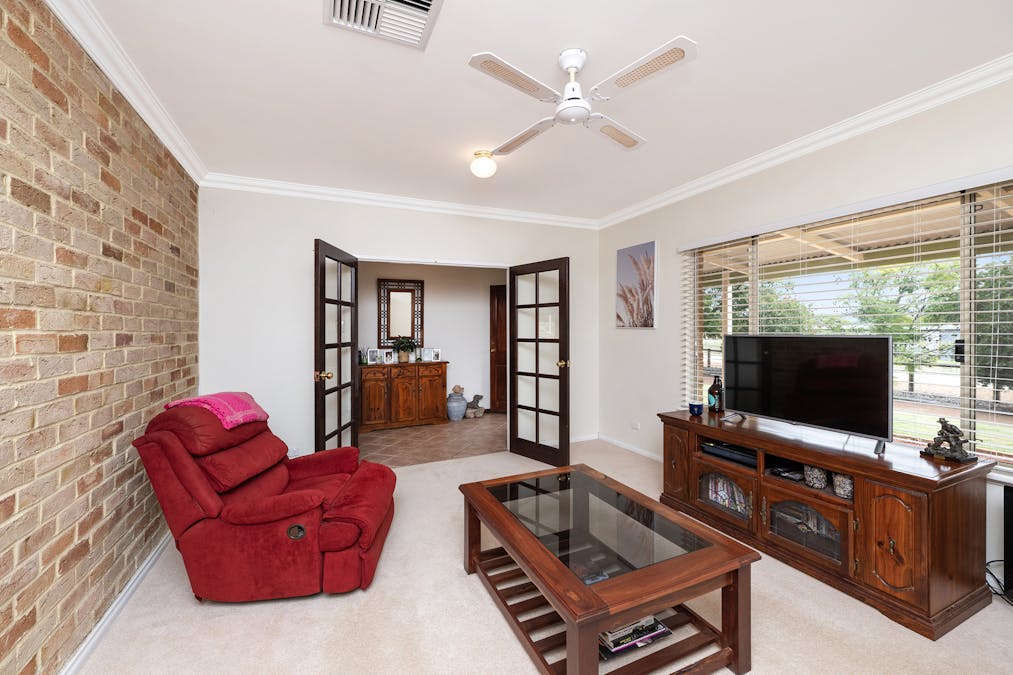 12 Forbes Street, York, WA, 6302 - Image 7