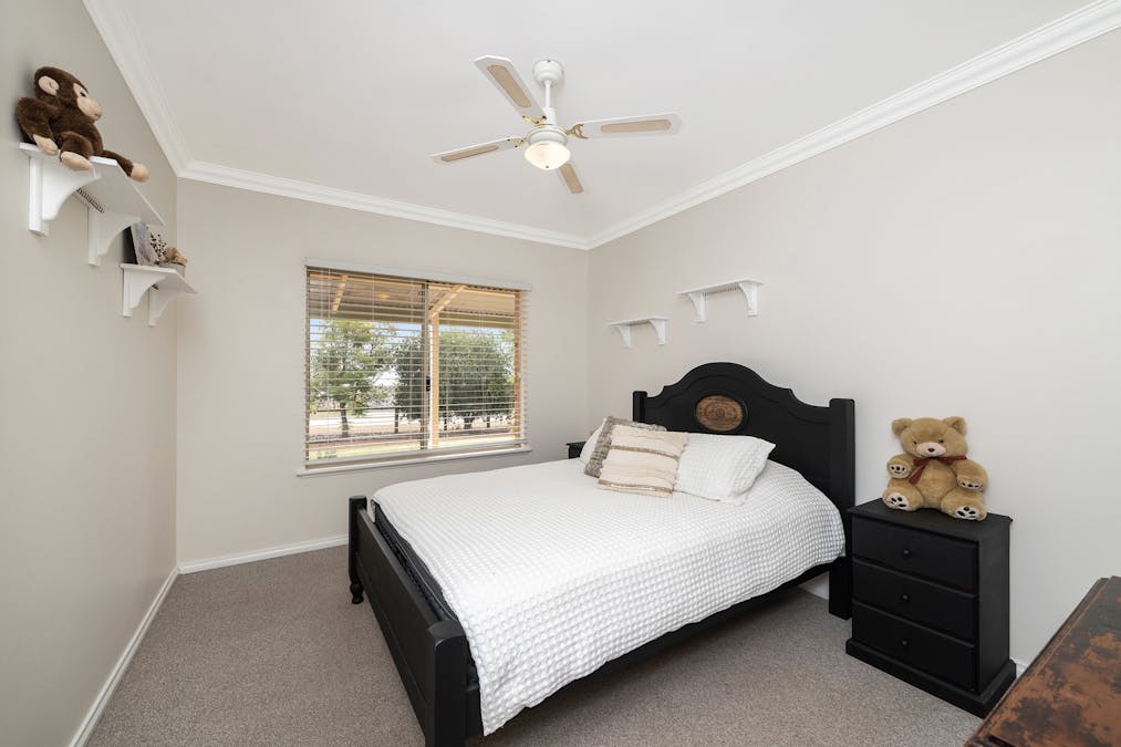 12 Forbes Street, York, WA, 6302 - Image 15