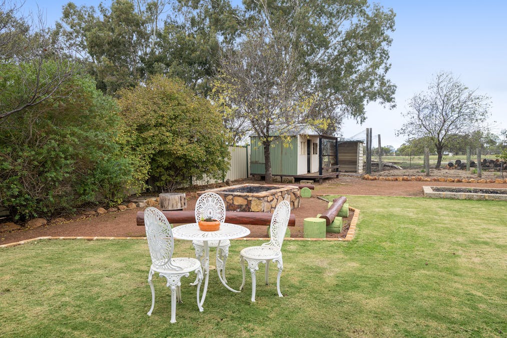 12 Forbes Street, York, WA, 6302 - Image 20