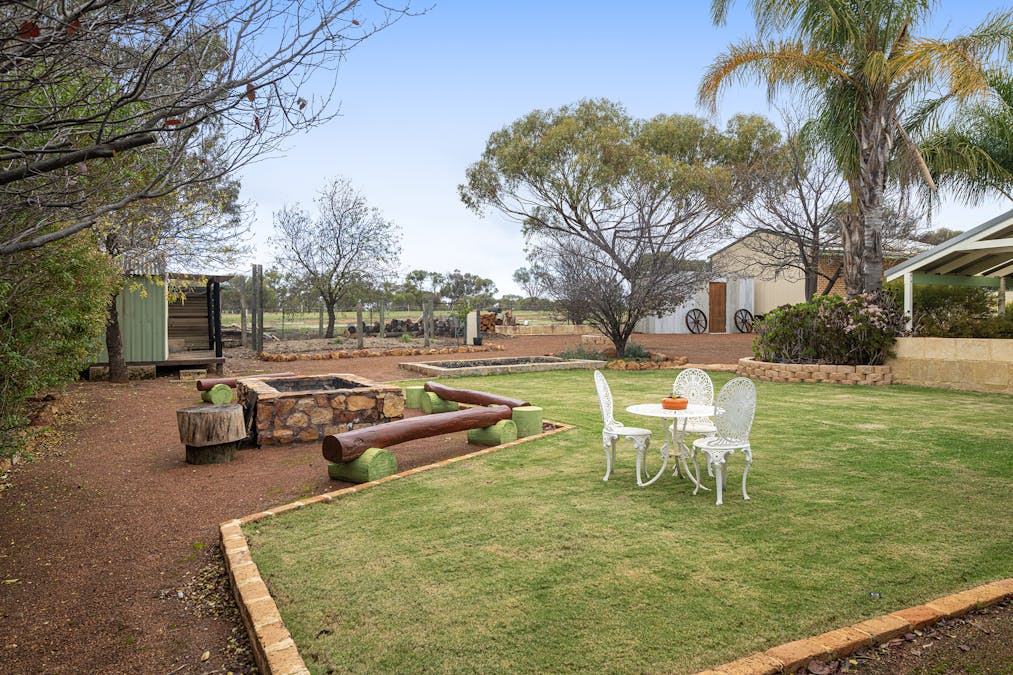 12 Forbes Street, York, WA, 6302 - Image 21