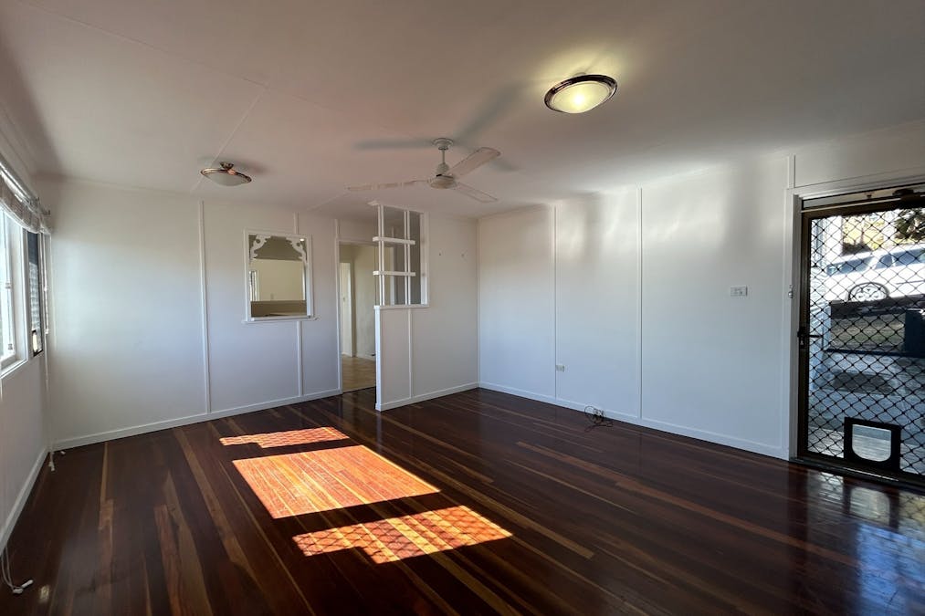 14 Elizabeth Street, South Gladstone, QLD, 4680 - Image 4