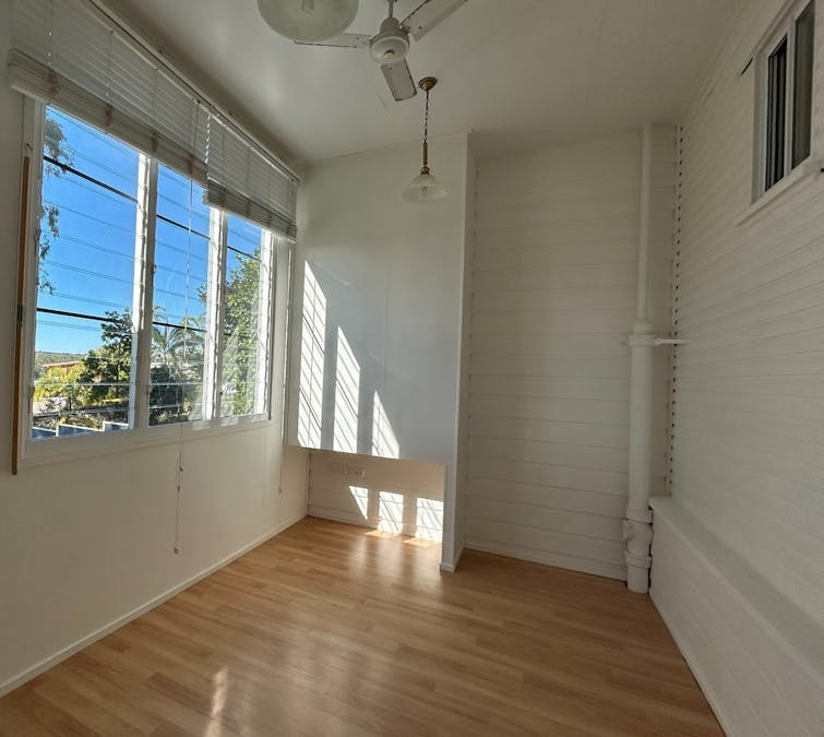 14 Elizabeth Street, South Gladstone, QLD, 4680 - Image 6