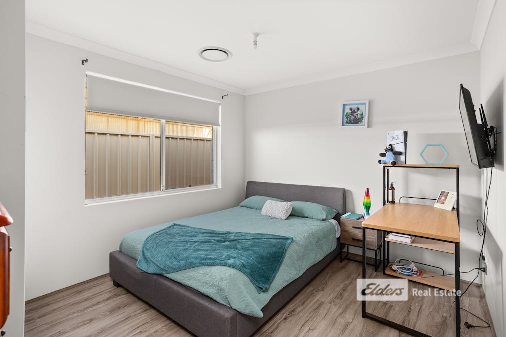 39 Waverley Road, Australind, WA, 6233 - Image 14