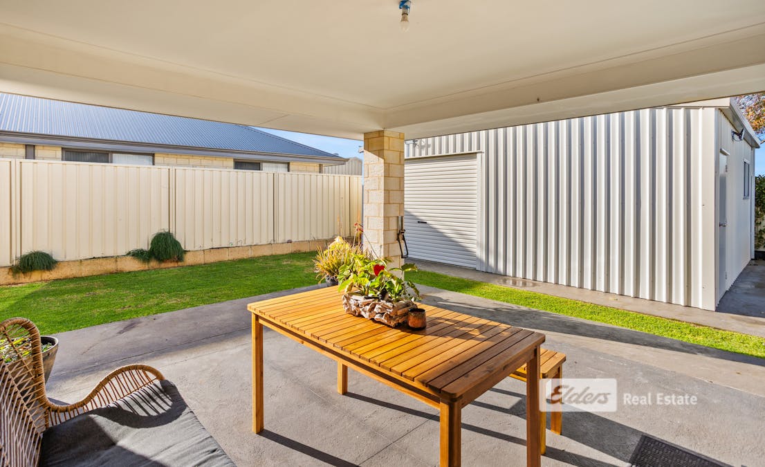 39 Waverley Road, Australind, WA, 6233 - Image 19