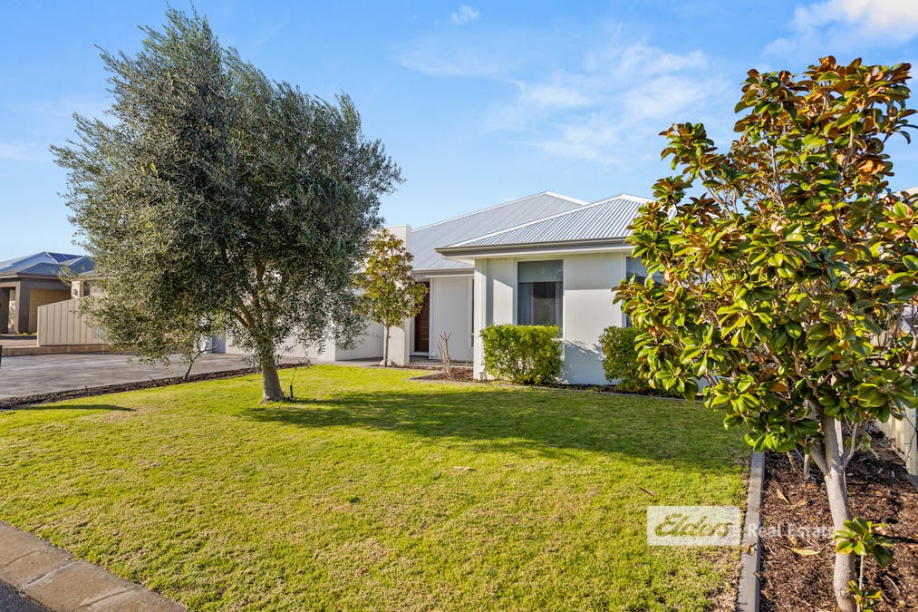 39 Waverley Road, Australind, WA, 6233 - Image 2
