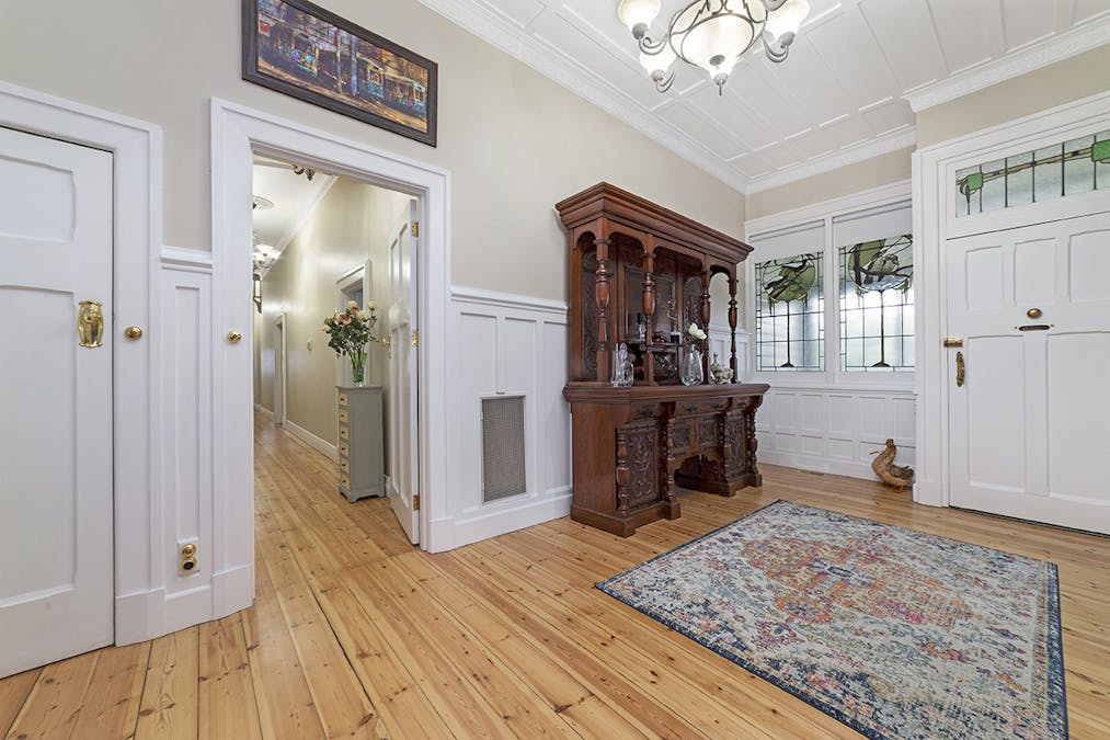 28-30 Ballarat Road, Hamilton, VIC, 3300 - Image 2