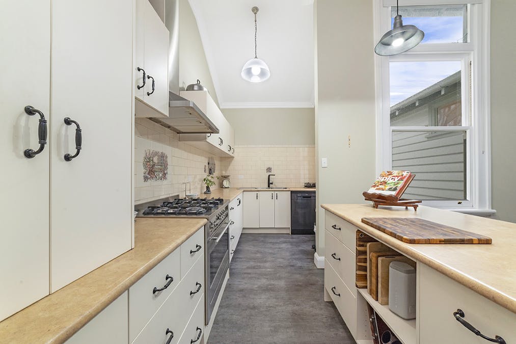 28-30 Ballarat Road, Hamilton, VIC, 3300 - Image 6