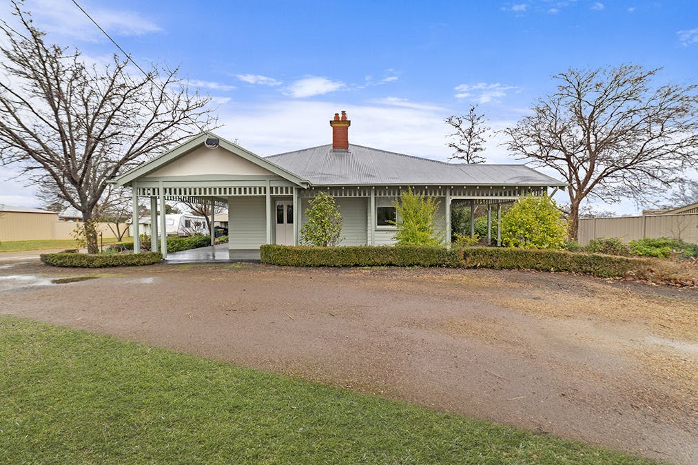28-30 Ballarat Road, Hamilton, VIC, 3300 - Image 1